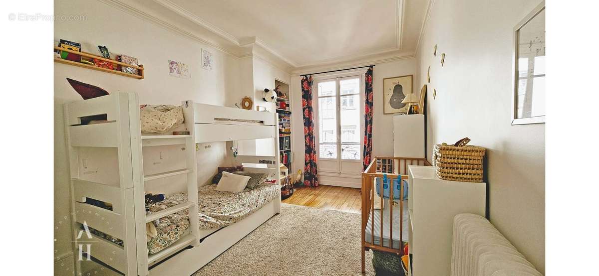 Appartement à PARIS-15E