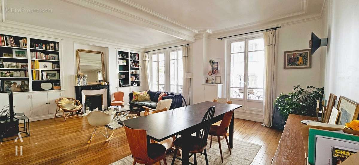 Appartement à PARIS-15E