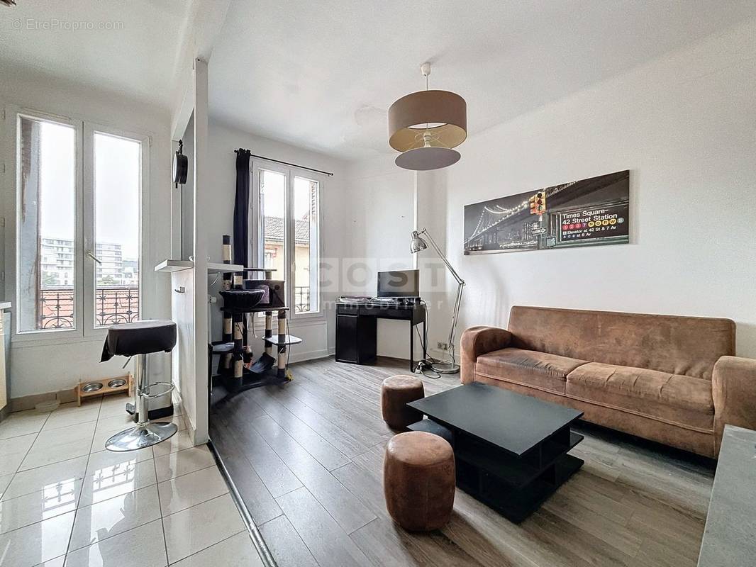 Appartement à COLOMBES