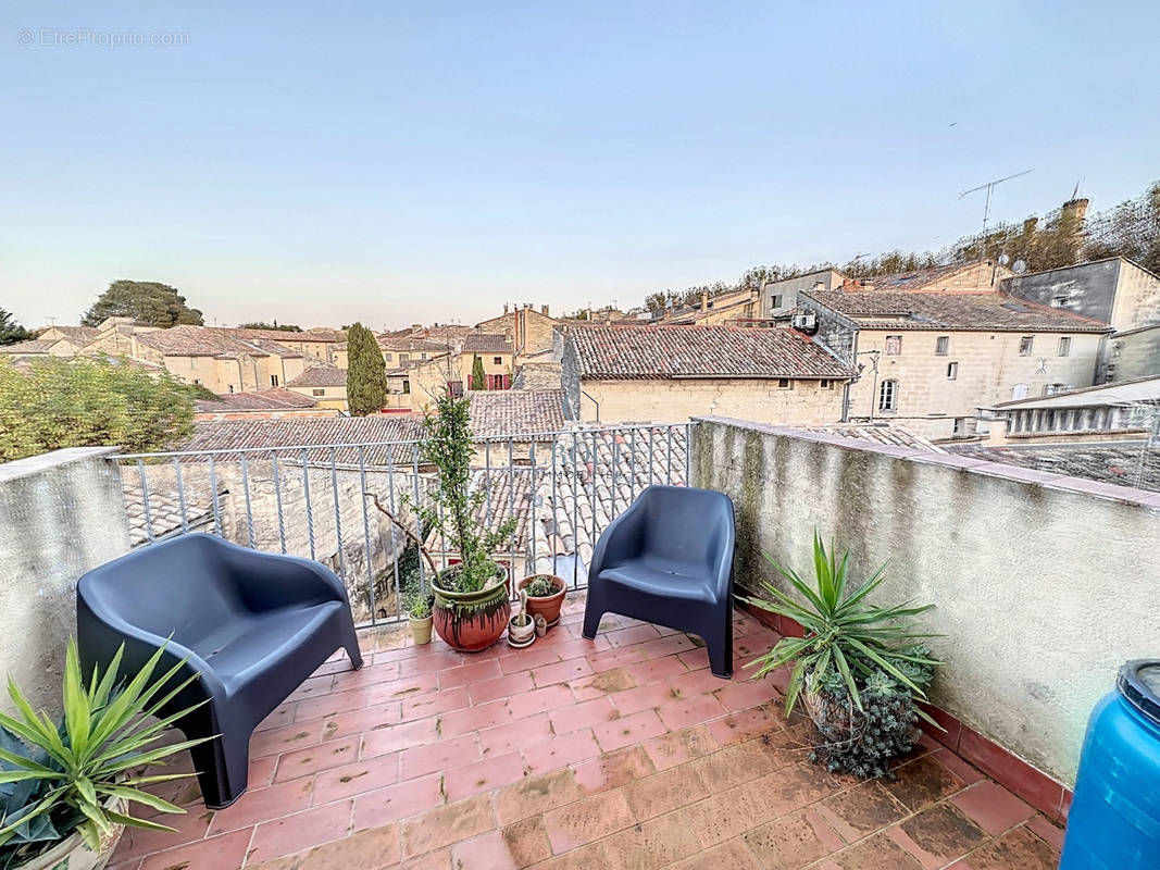 Appartement à UZES