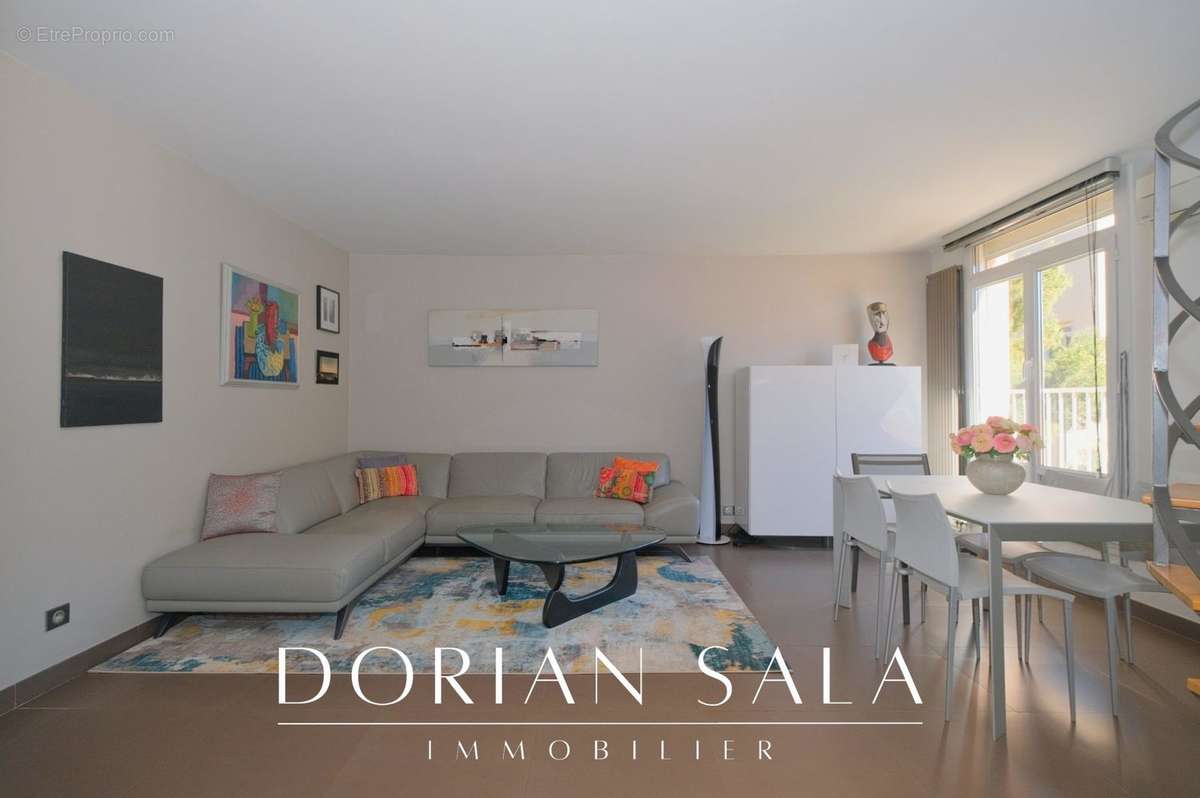 Appartement à MARSEILLE-9E