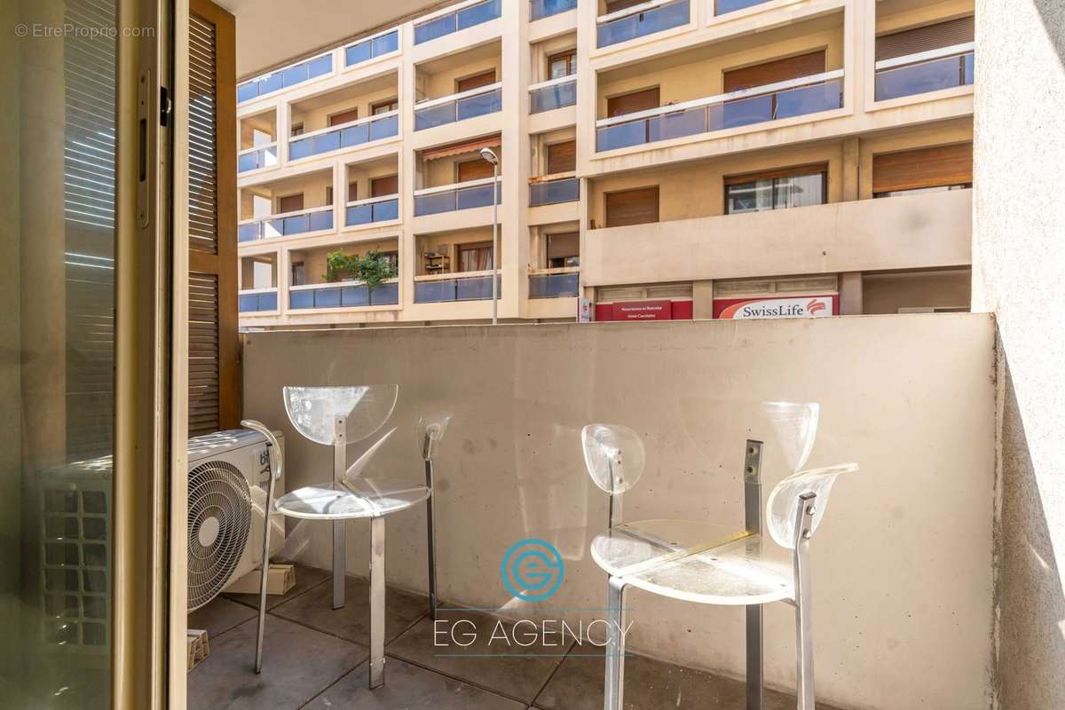 Appartement à MARSEILLE-8E