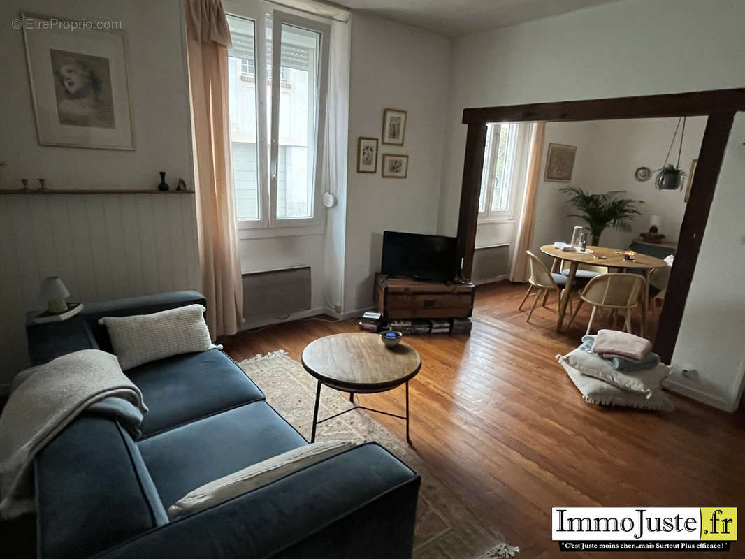 Appartement à CLAIREFONTAINE-EN-YVELINES