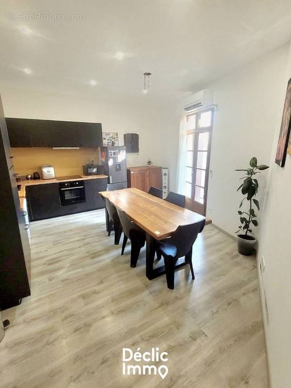 Appartement à POUSSAN