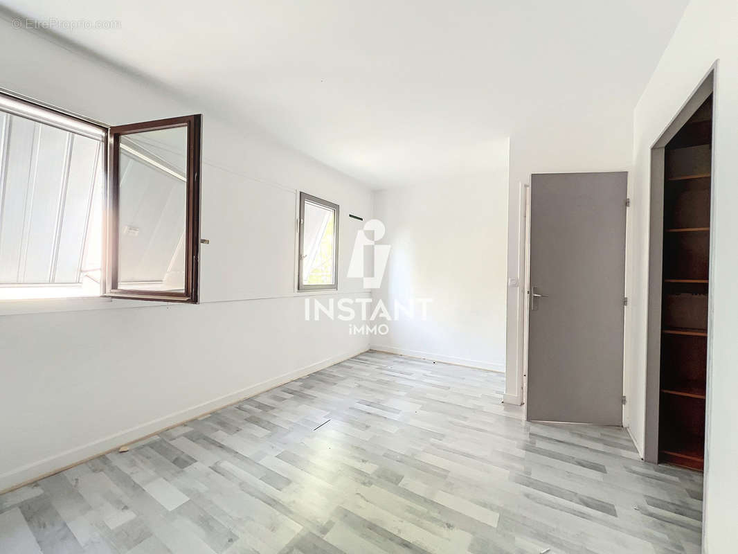 Appartement à VITRY-SUR-SEINE