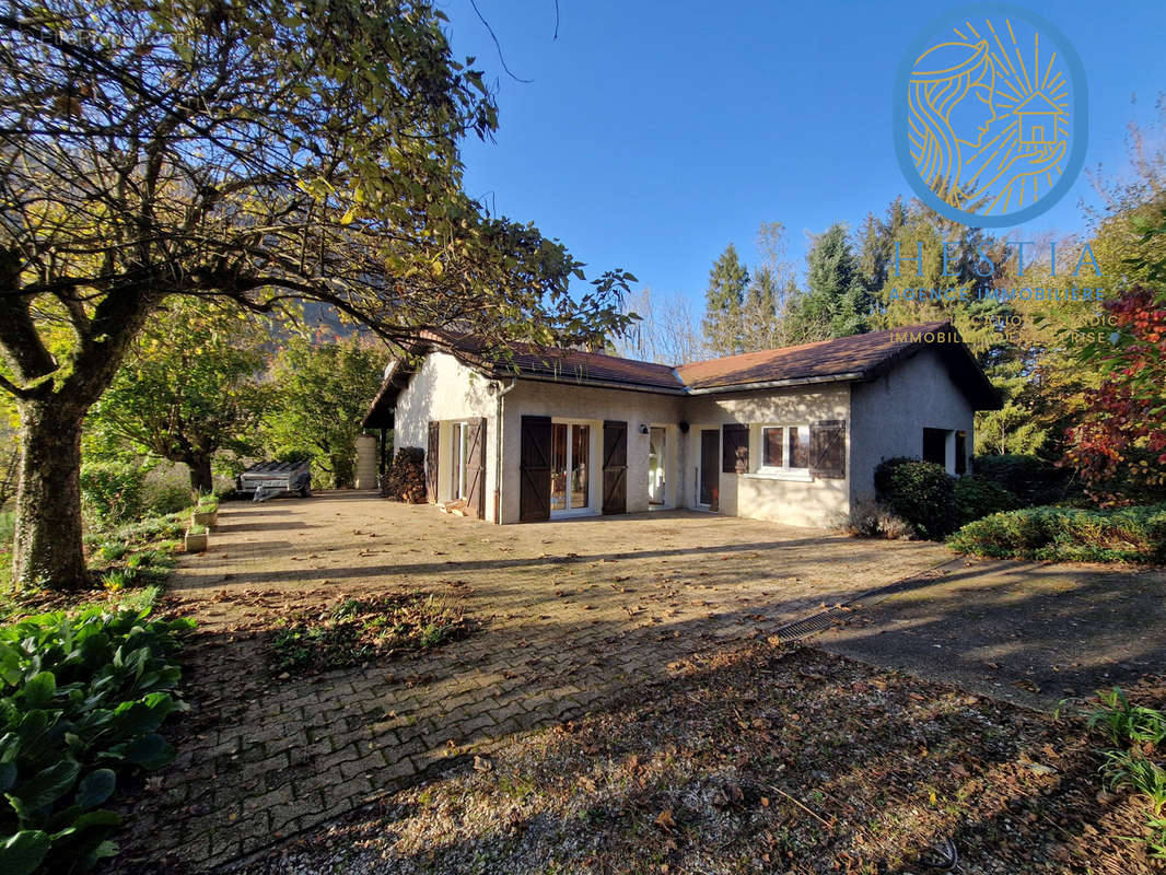 Maison à POMMIERS-LA-PLACETTE