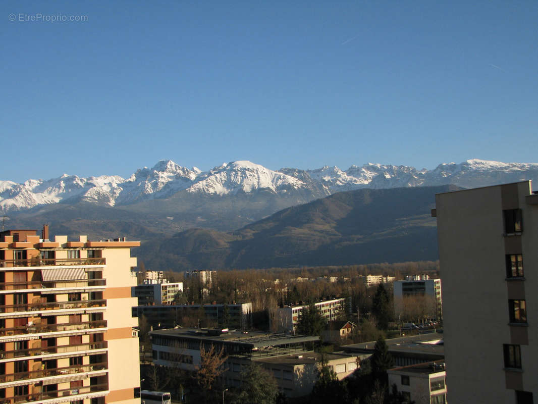 Appartement à MEYLAN