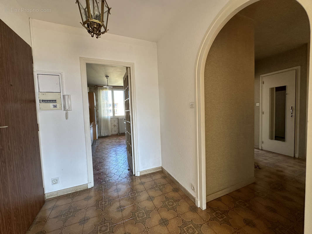 Appartement à MEYLAN