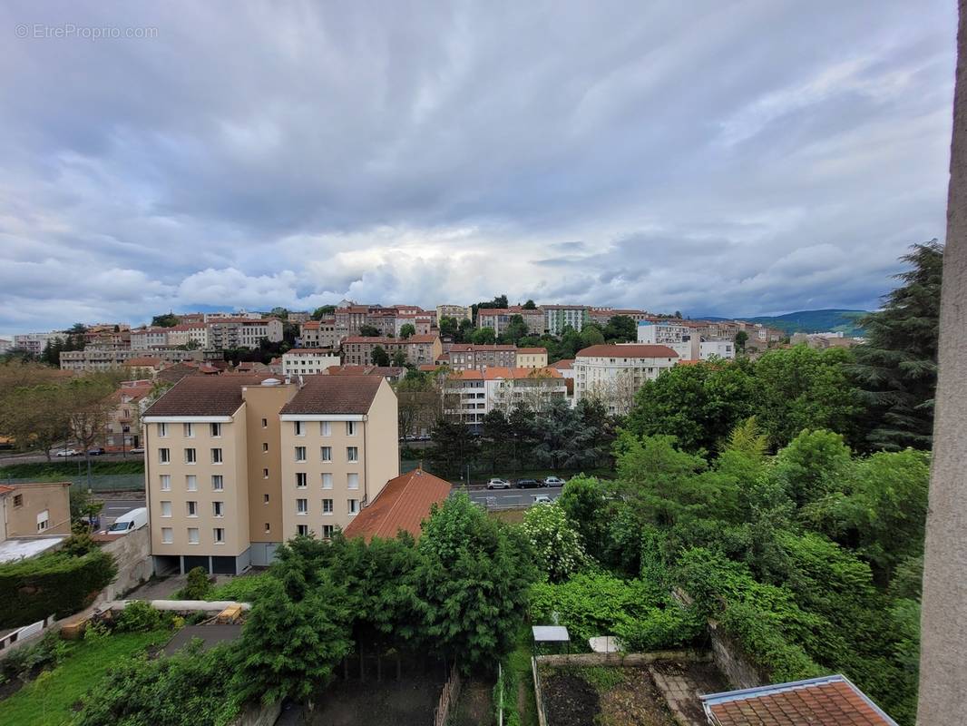 Appartement à SAINT-ETIENNE