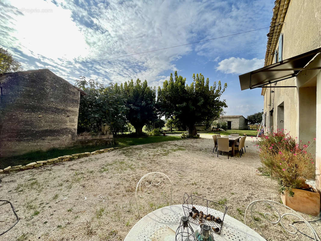 Maison à VAISON-LA-ROMAINE