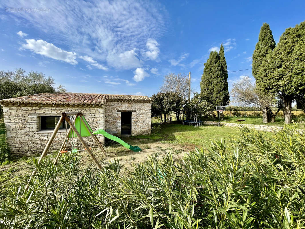 Maison à VAISON-LA-ROMAINE