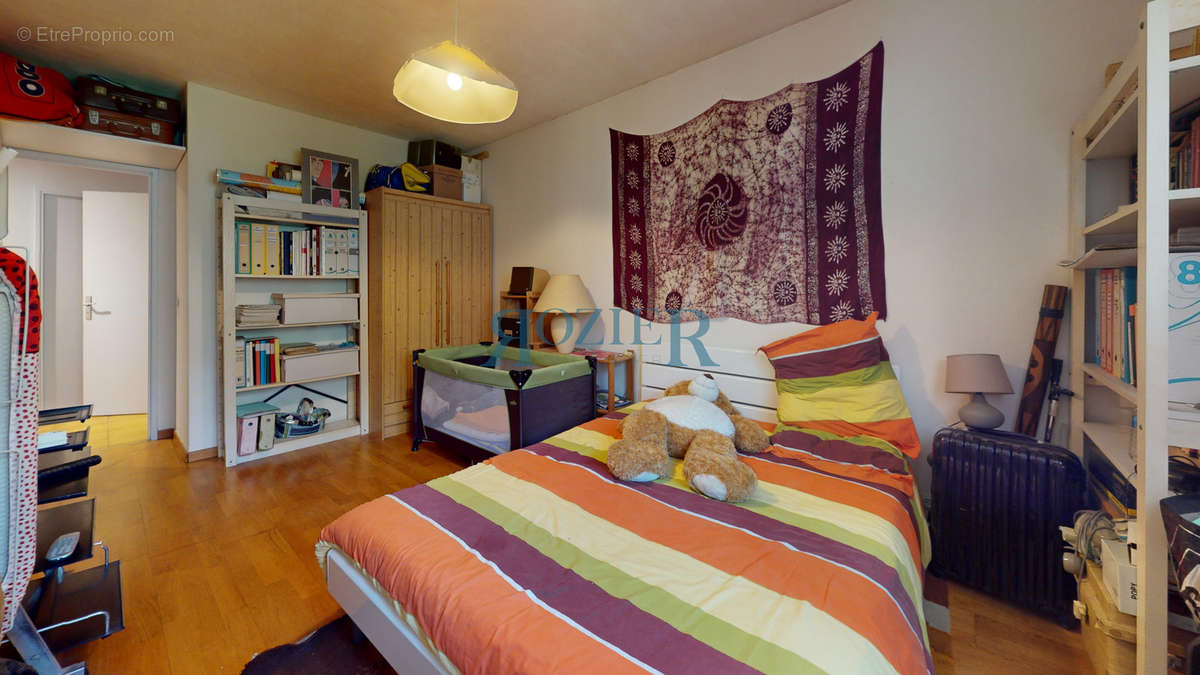 Appartement à VALLAURIS