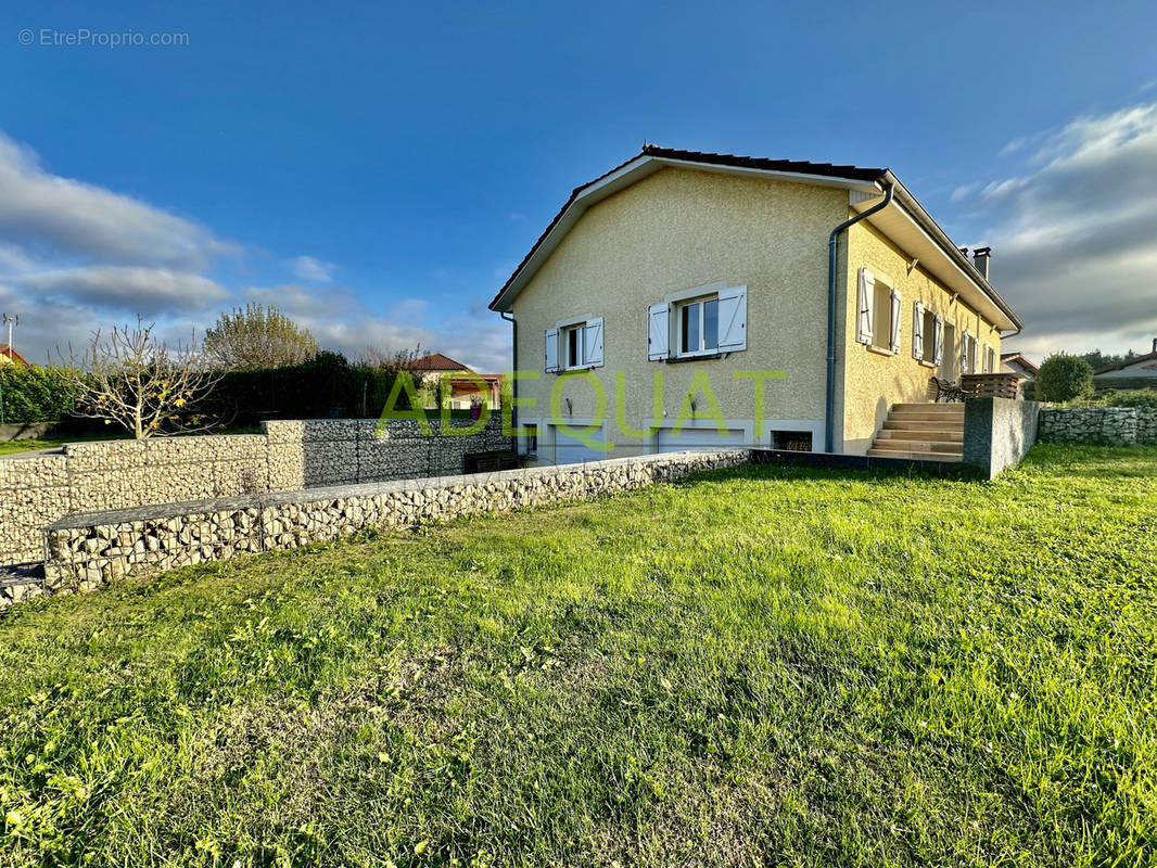 Maison à SAINTE-BLANDINE