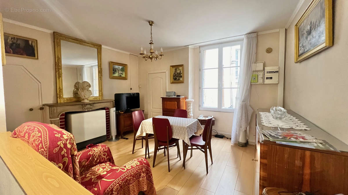 Appartement à VERSAILLES