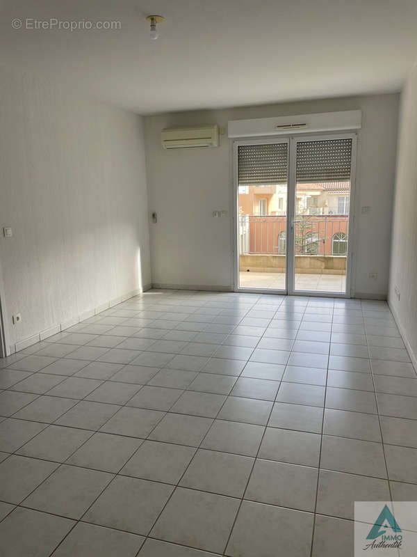 Appartement à PLAN-D&#039;AUPS-SAINTE-BAUME