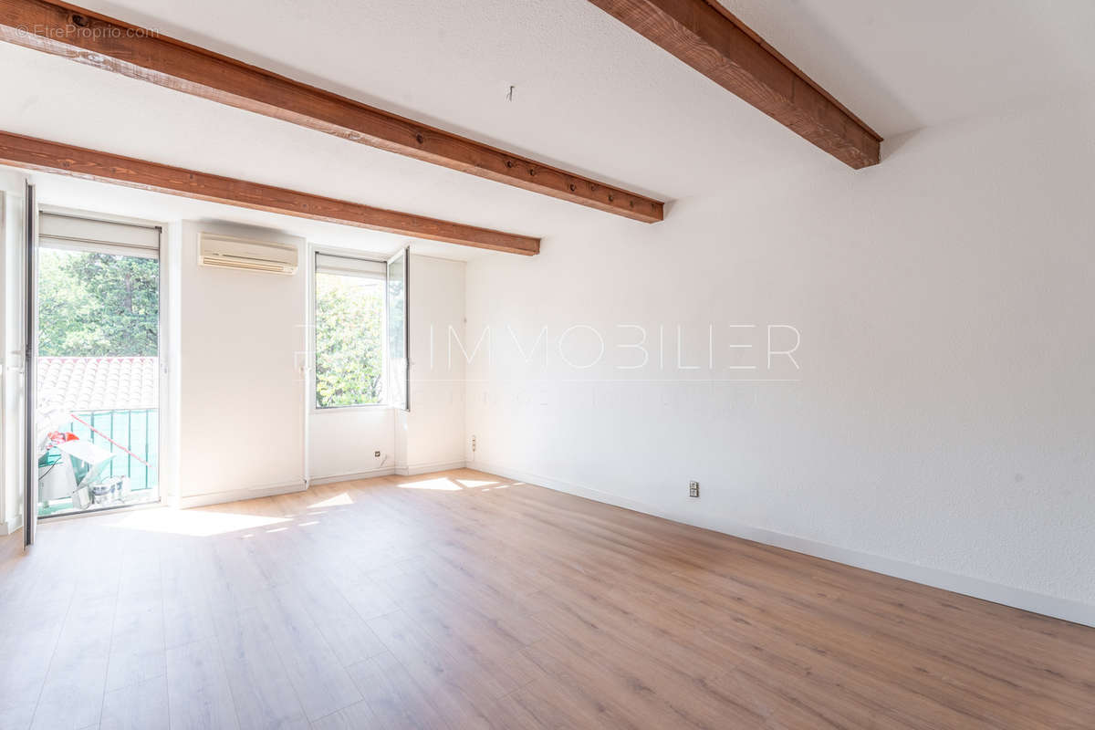 Appartement à MARSEILLE-10E