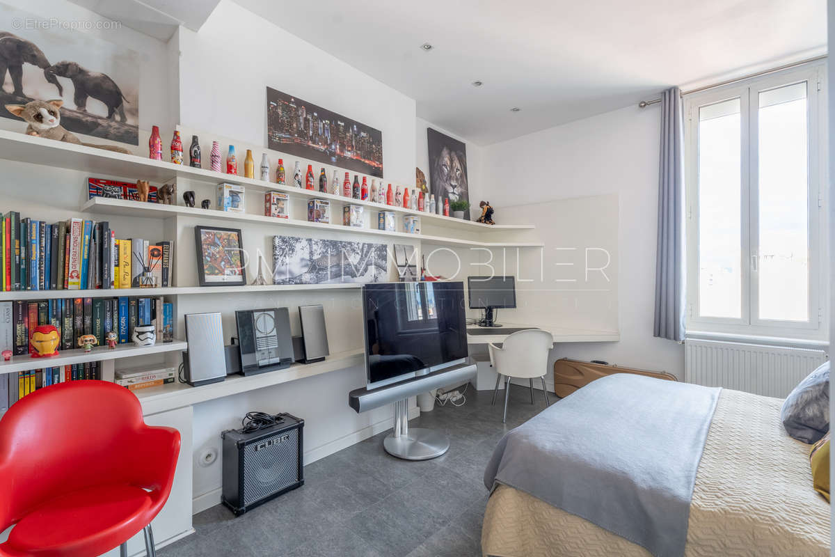 Appartement à MARSEILLE-8E