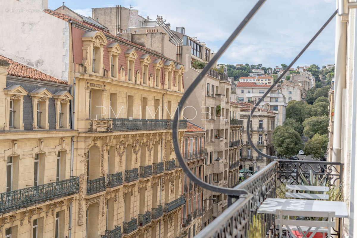 Appartement à MARSEILLE-8E