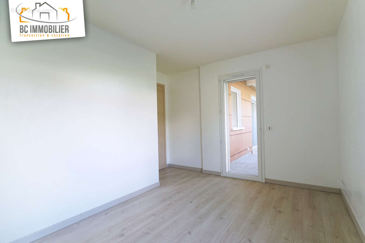 Appartement à PREVESSIN-MOENS