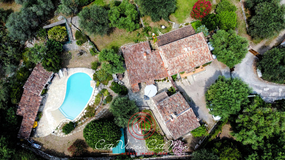 Maison à TOURRETTES-SUR-LOUP