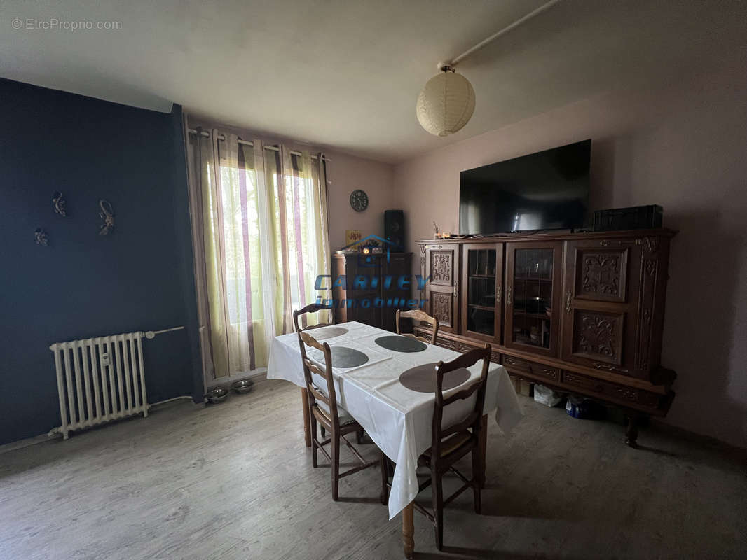 Appartement à LUXEUIL-LES-BAINS