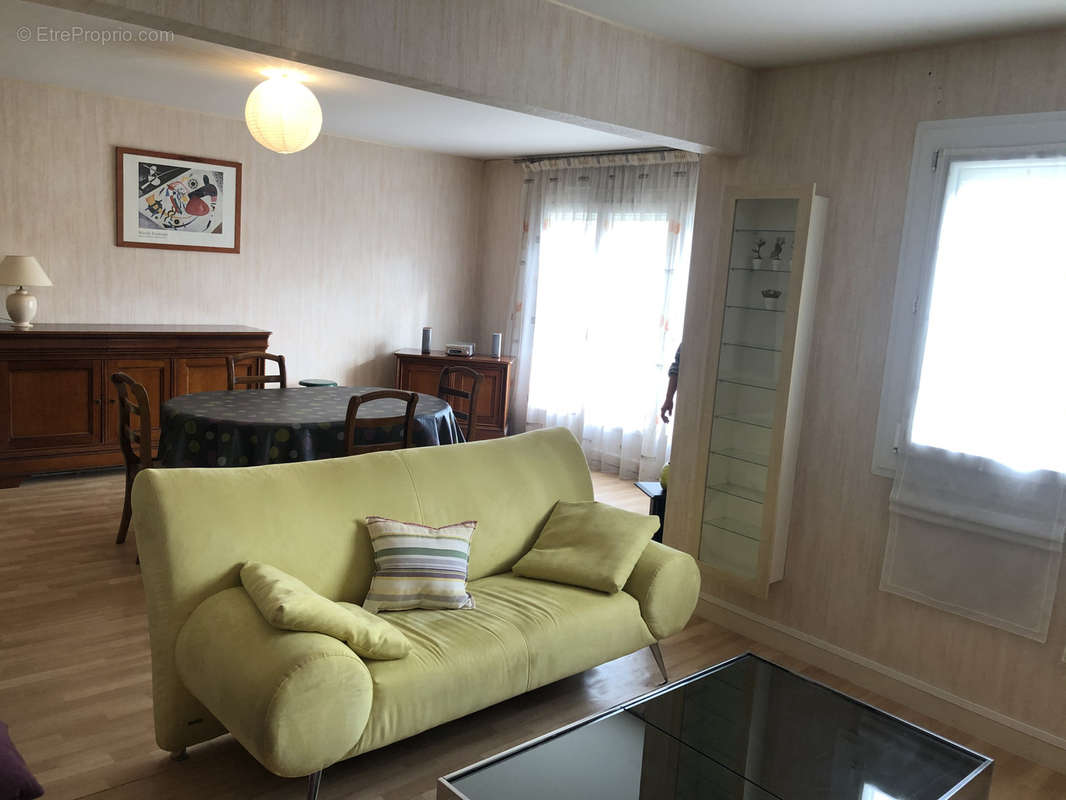 Appartement à SAINT-SEBASTIEN-SUR-LOIRE