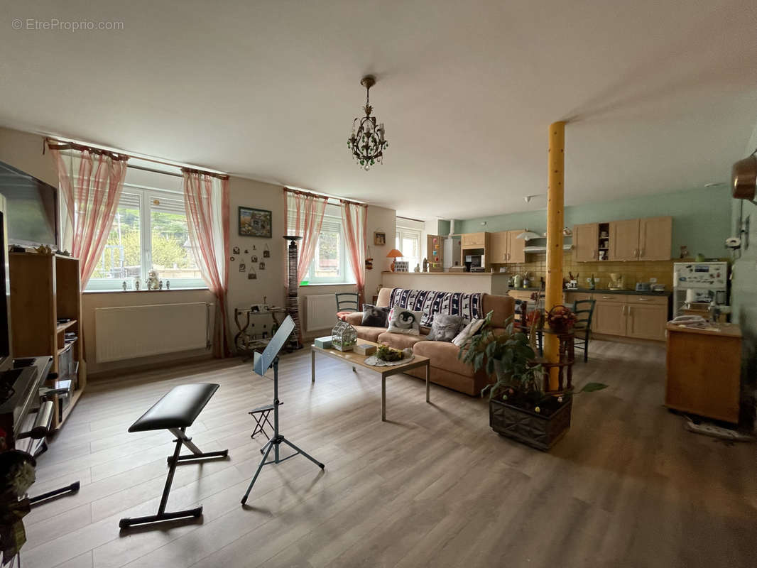 Appartement à BOURG-ARGENTAL