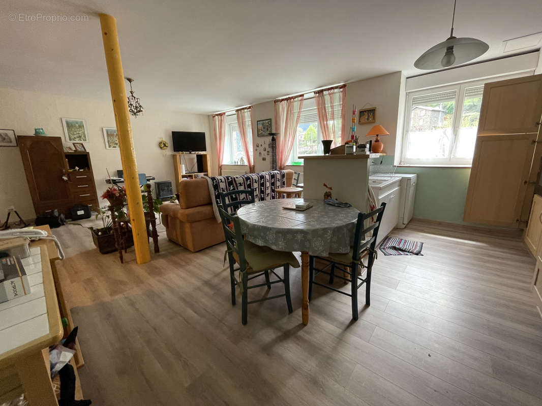 Appartement à BOURG-ARGENTAL