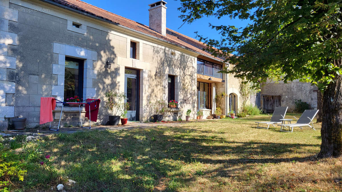 Maison à TOCANE-SAINT-APRE