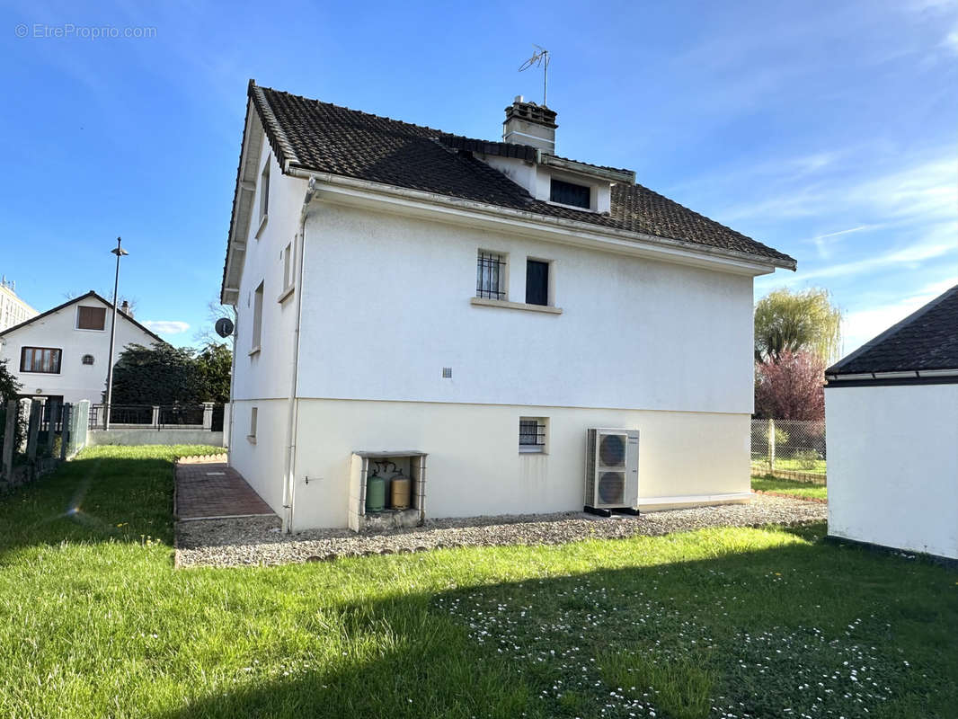 Maison à SAINT-ANDRE-LES-VERGERS