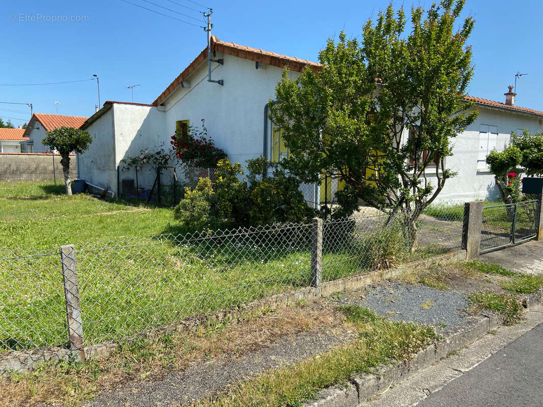 Maison à CHATELLERAULT