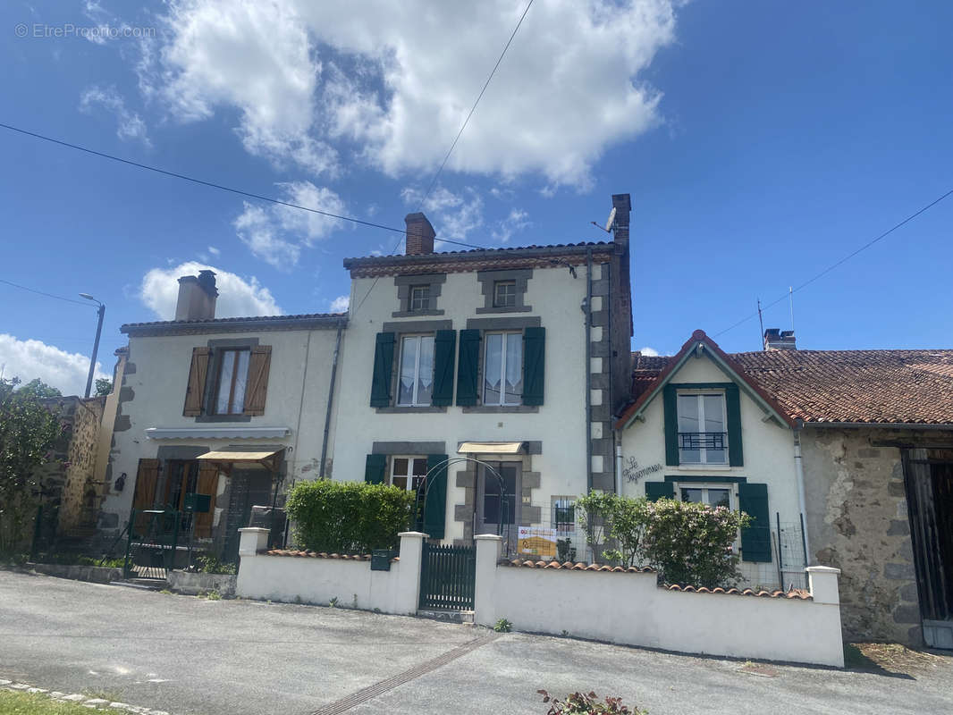 Maison à ORADOUR-SAINT-GENEST