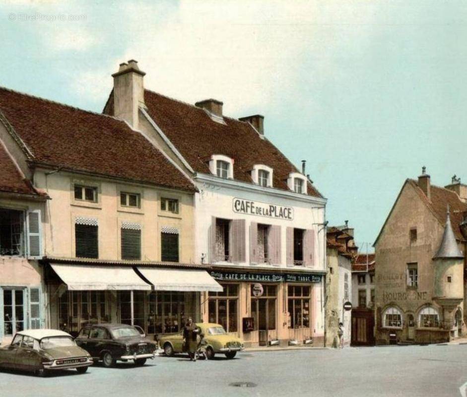 Appartement à ARNAY-LE-DUC