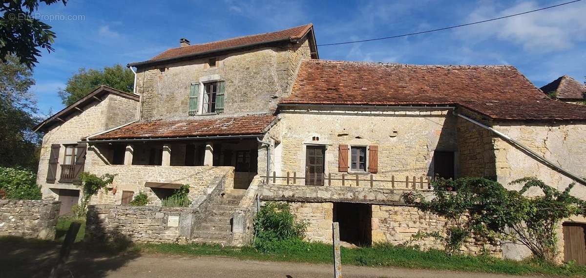 Maison à VILLENEUVE