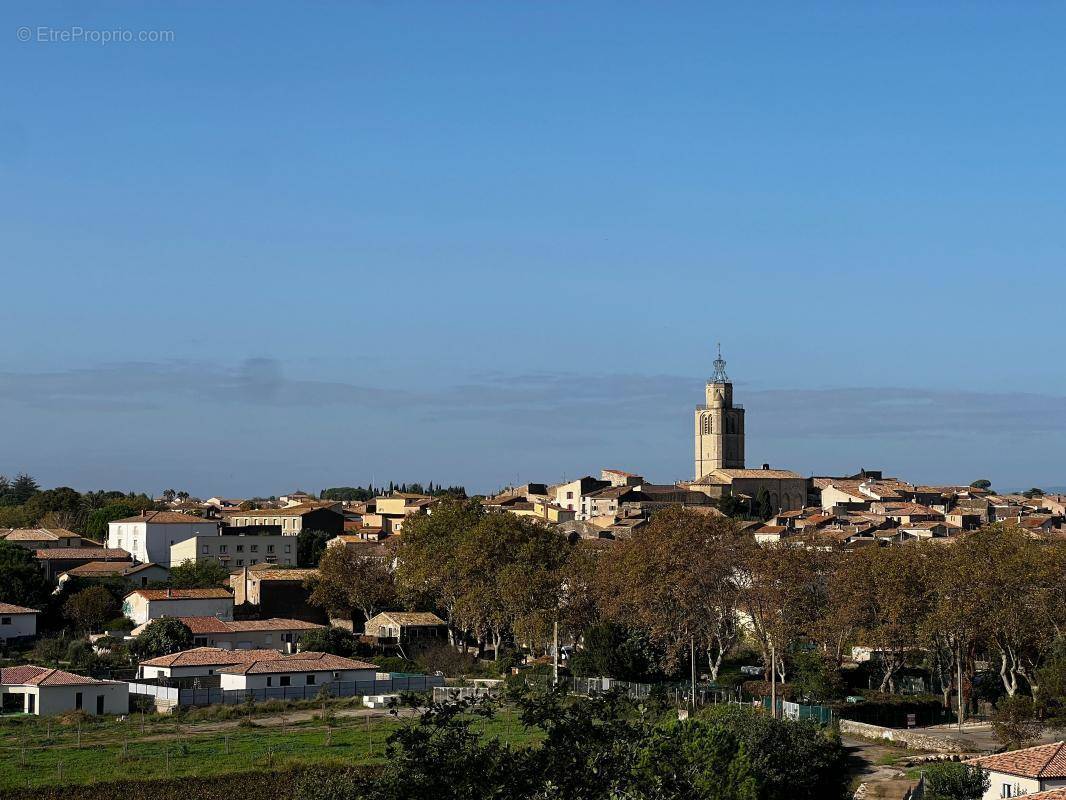 Terrain à CAUX