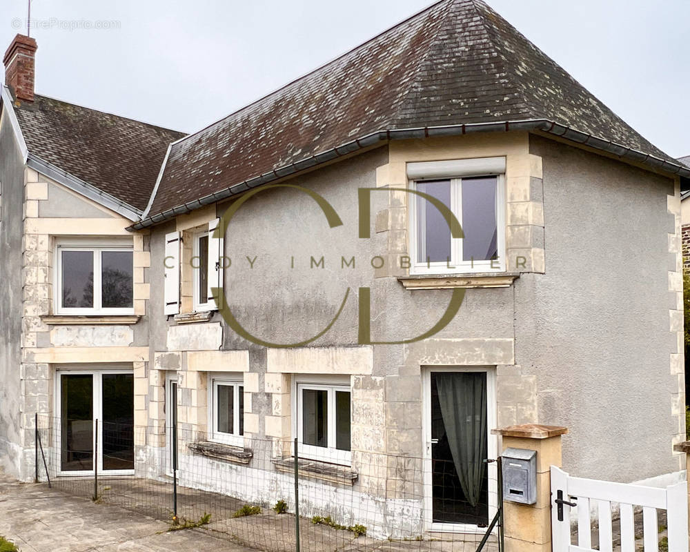 Maison à BRICQUEVILLE-SUR-MER