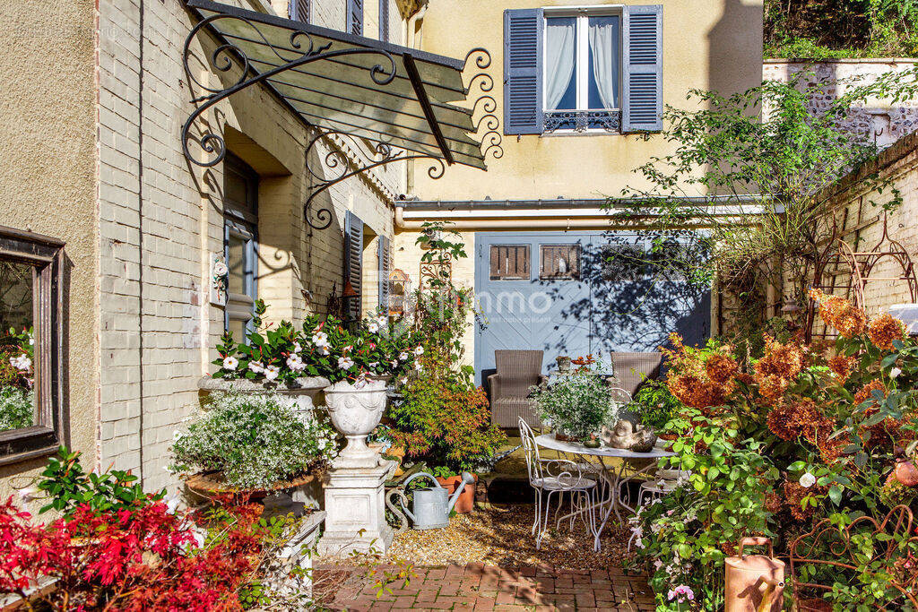 Maison à BEAUMONT-LE-ROGER