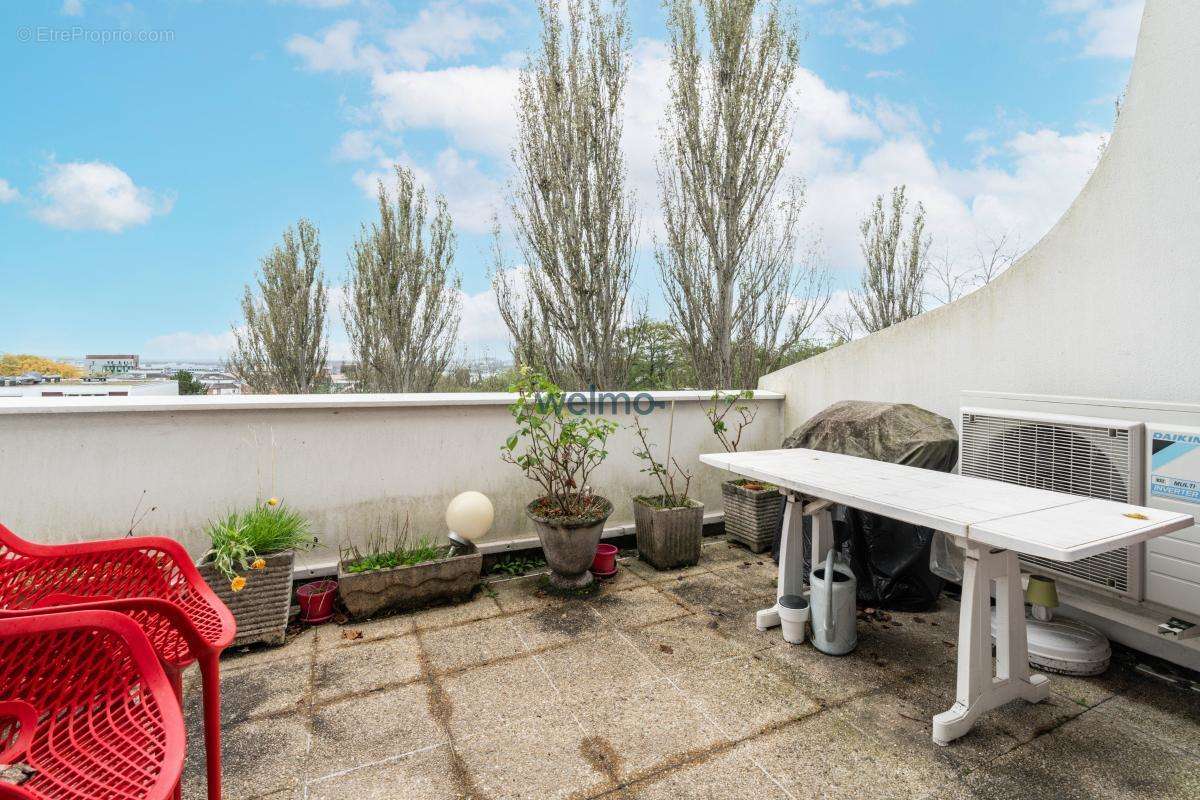 Appartement à FONTENAY-SOUS-BOIS