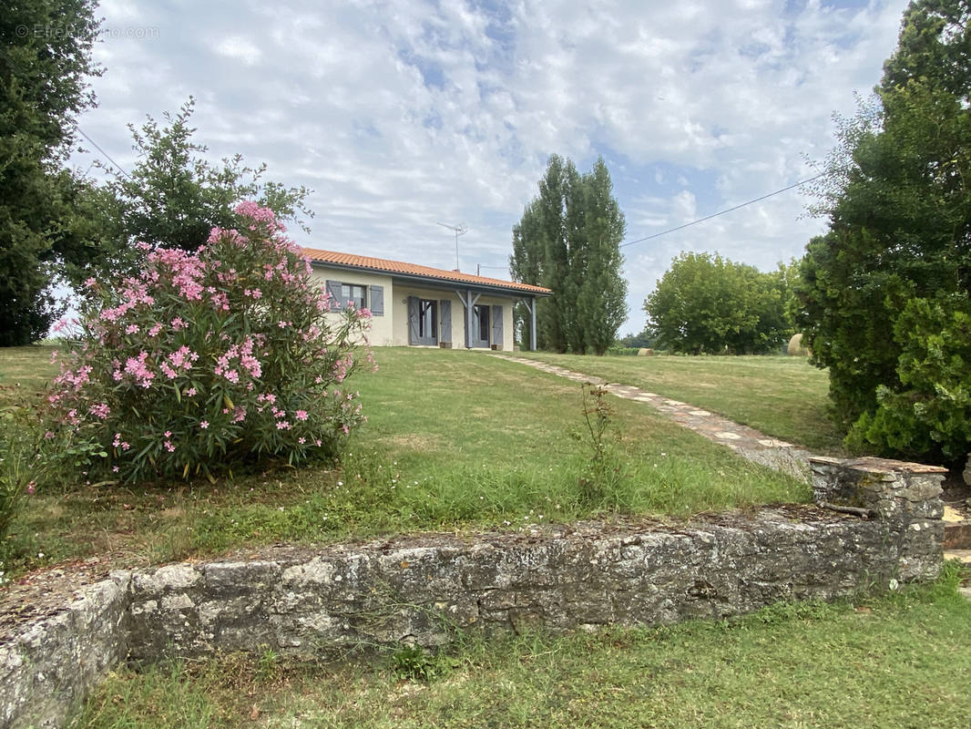 Maison à SAUVETERRE-DE-GUYENNE