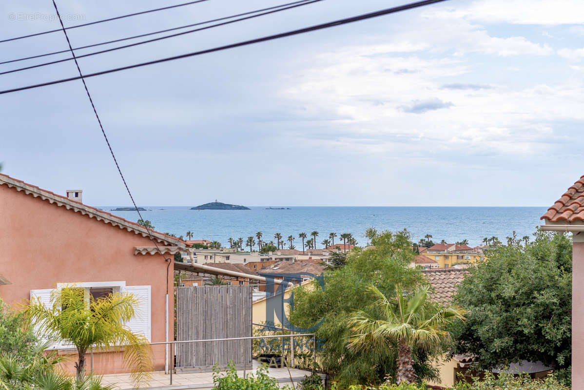 Appartement à SIX-FOURS-LES-PLAGES