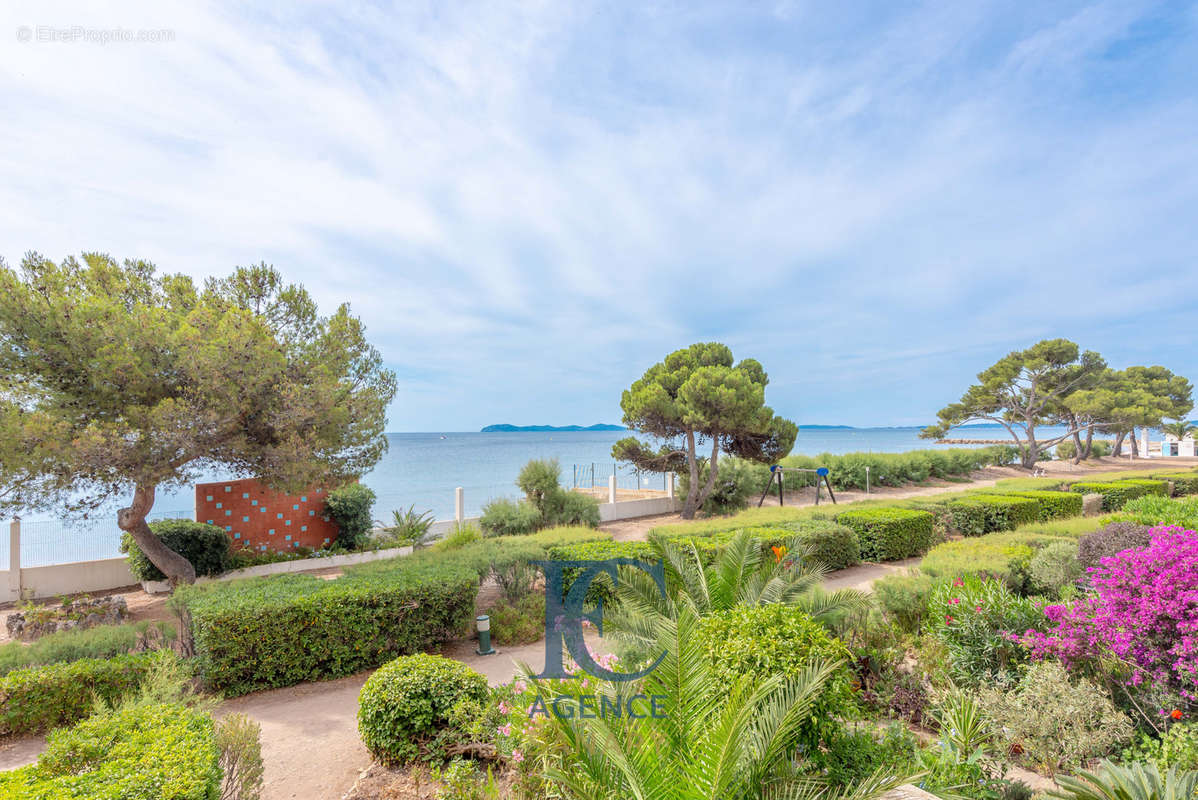 Appartement à HYERES