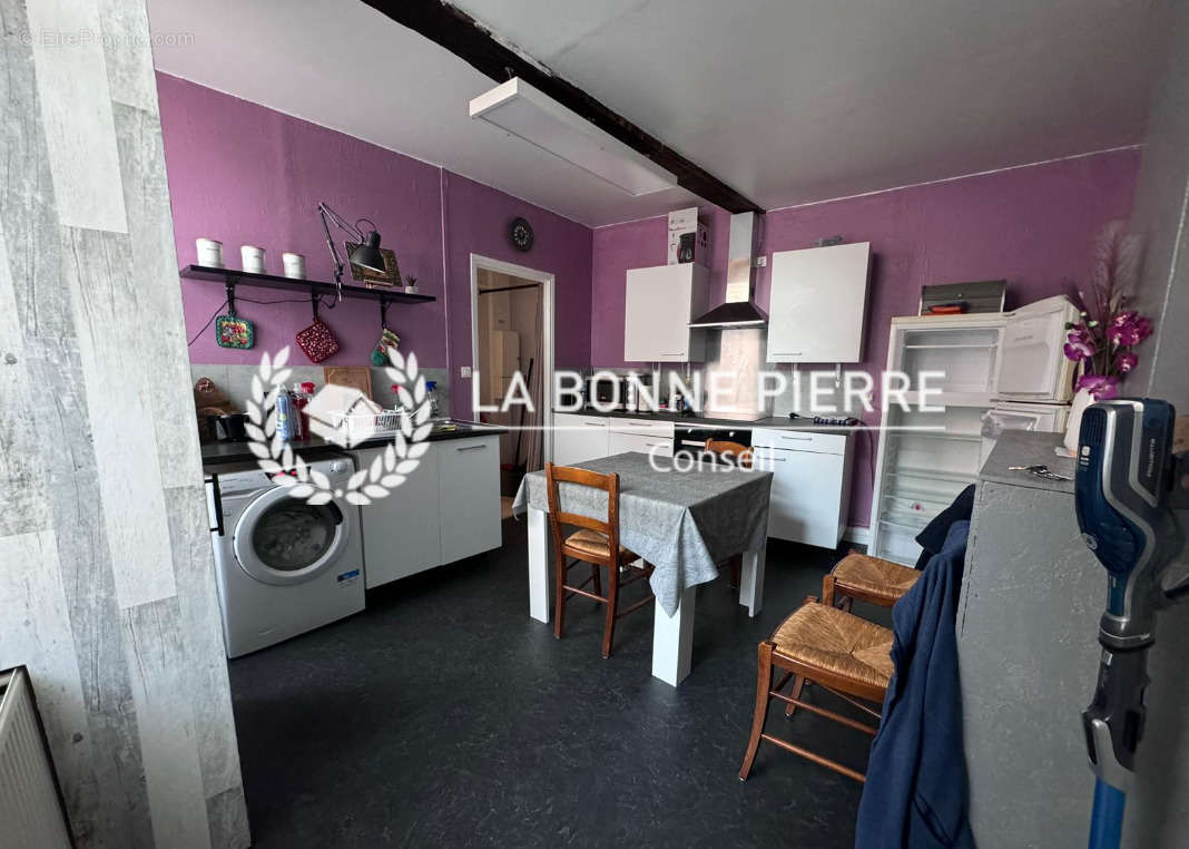 Appartement à SOLRE-LE-CHATEAU