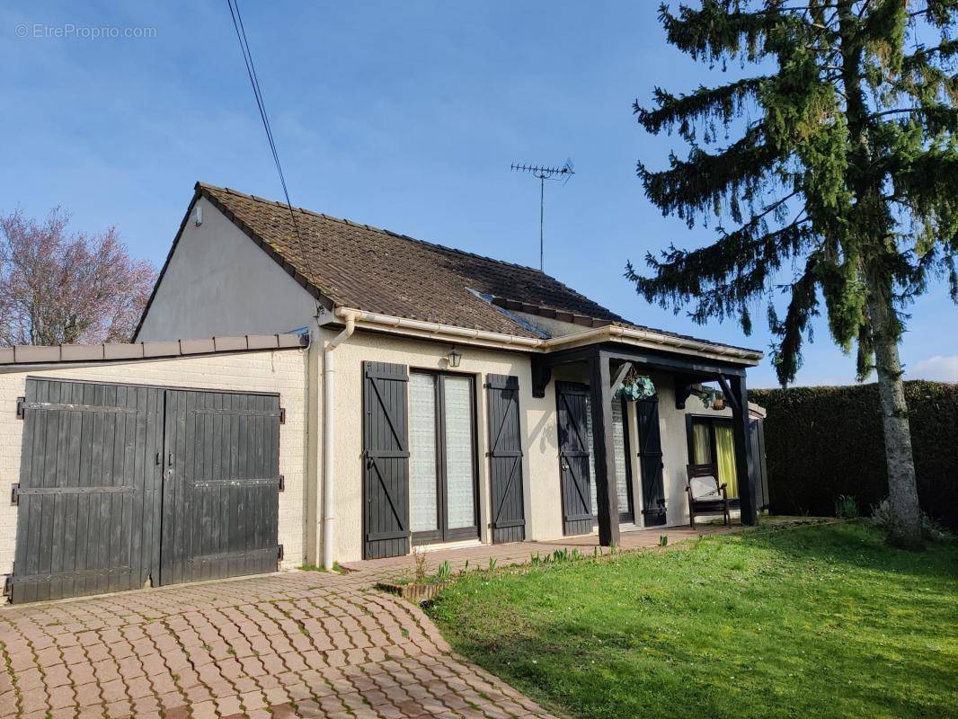 Maison à LIZY-SUR-OURCQ