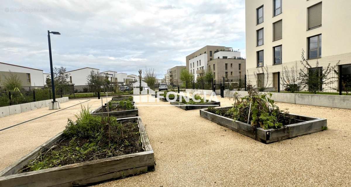 Appartement à BUSSY-SAINT-GEORGES