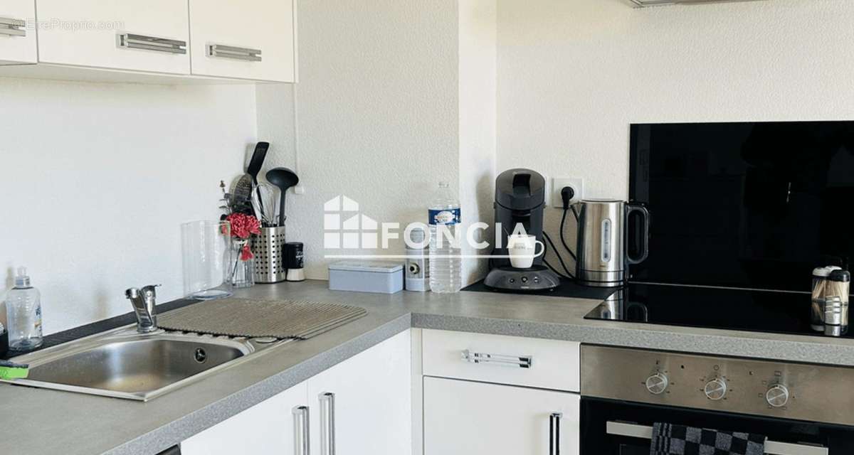 Appartement à ROQUEBRUNE-SUR-ARGENS