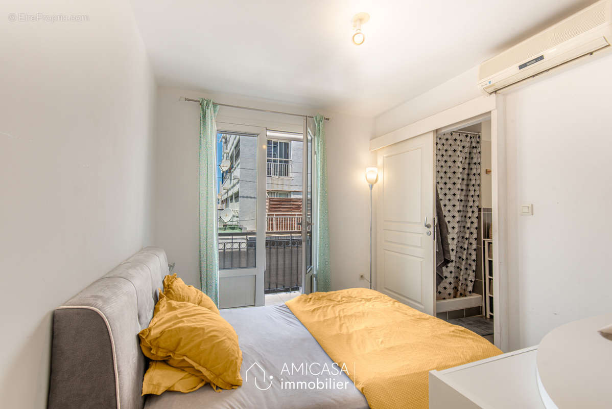 Appartement à SAINT-DENIS