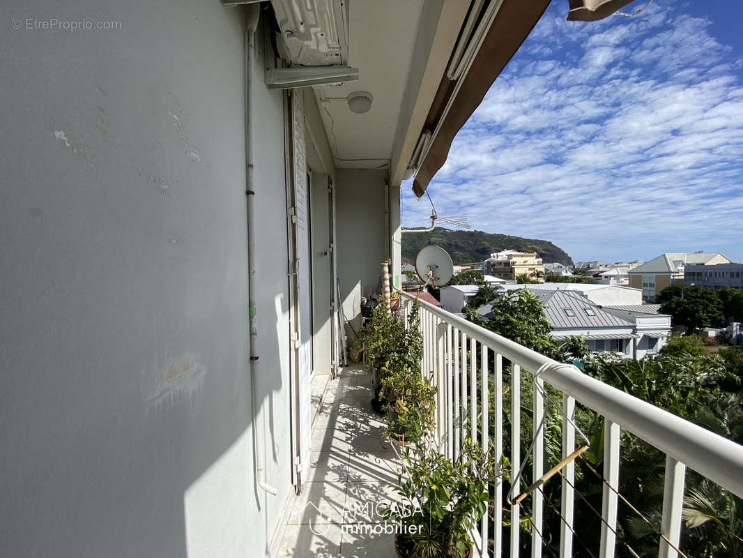 Appartement à SAINT-DENIS