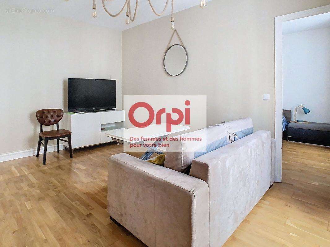 Appartement à ISSY-LES-MOULINEAUX