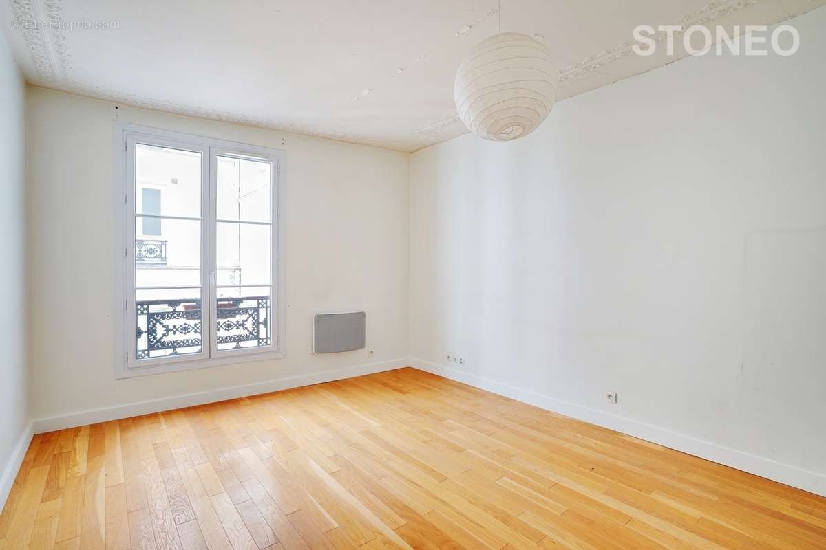 Appartement à PARIS-9E