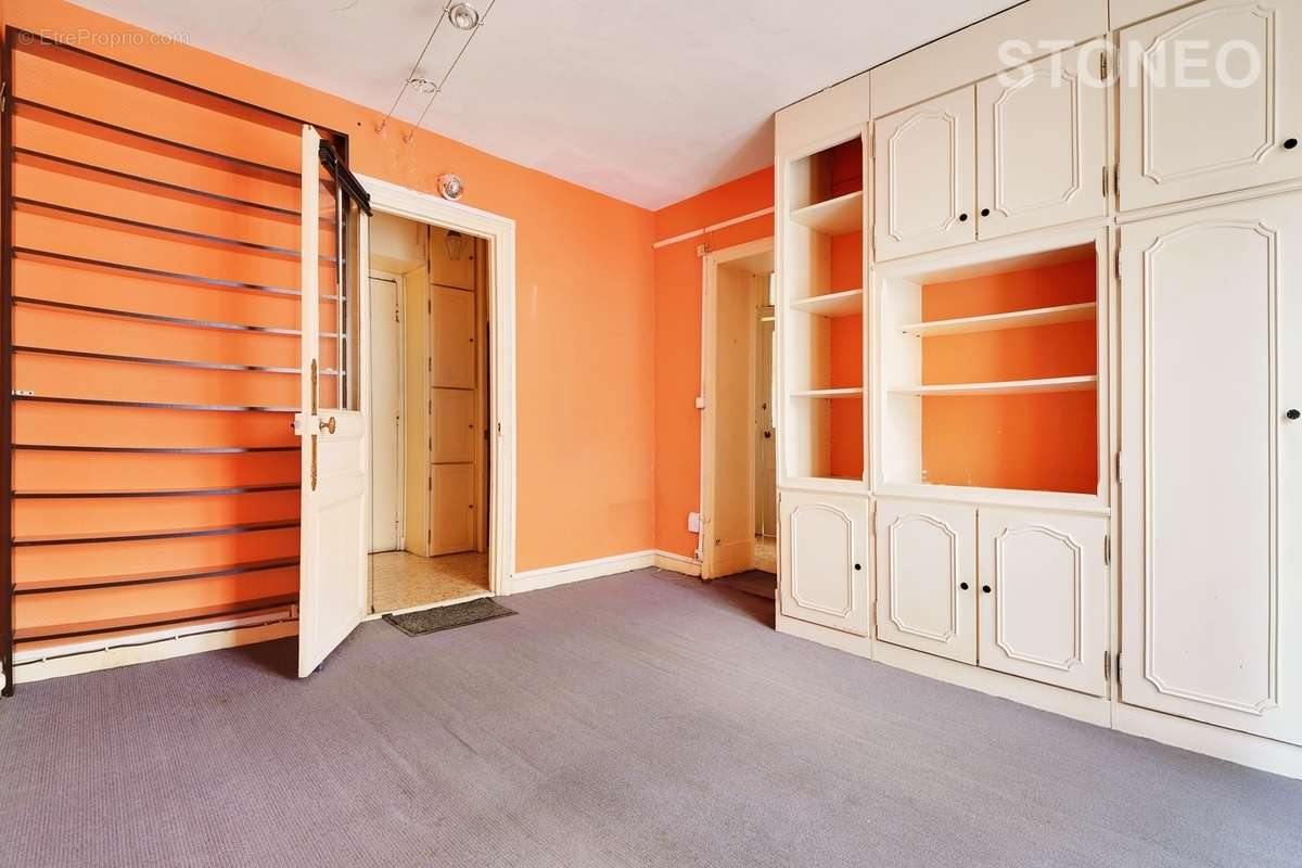 Appartement à PARIS-10E